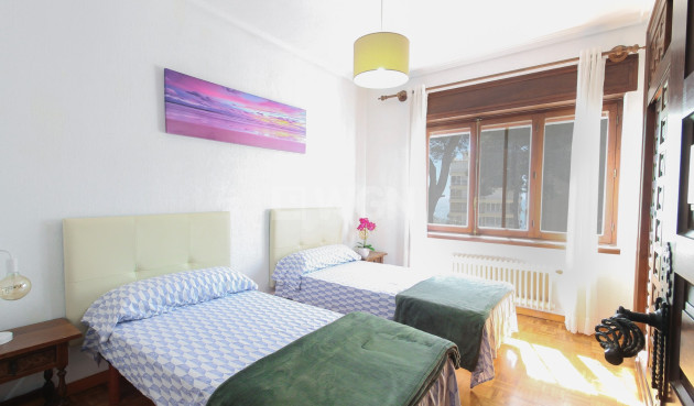 Odsprzedaż - Villa - El Campello - Costa Blanca