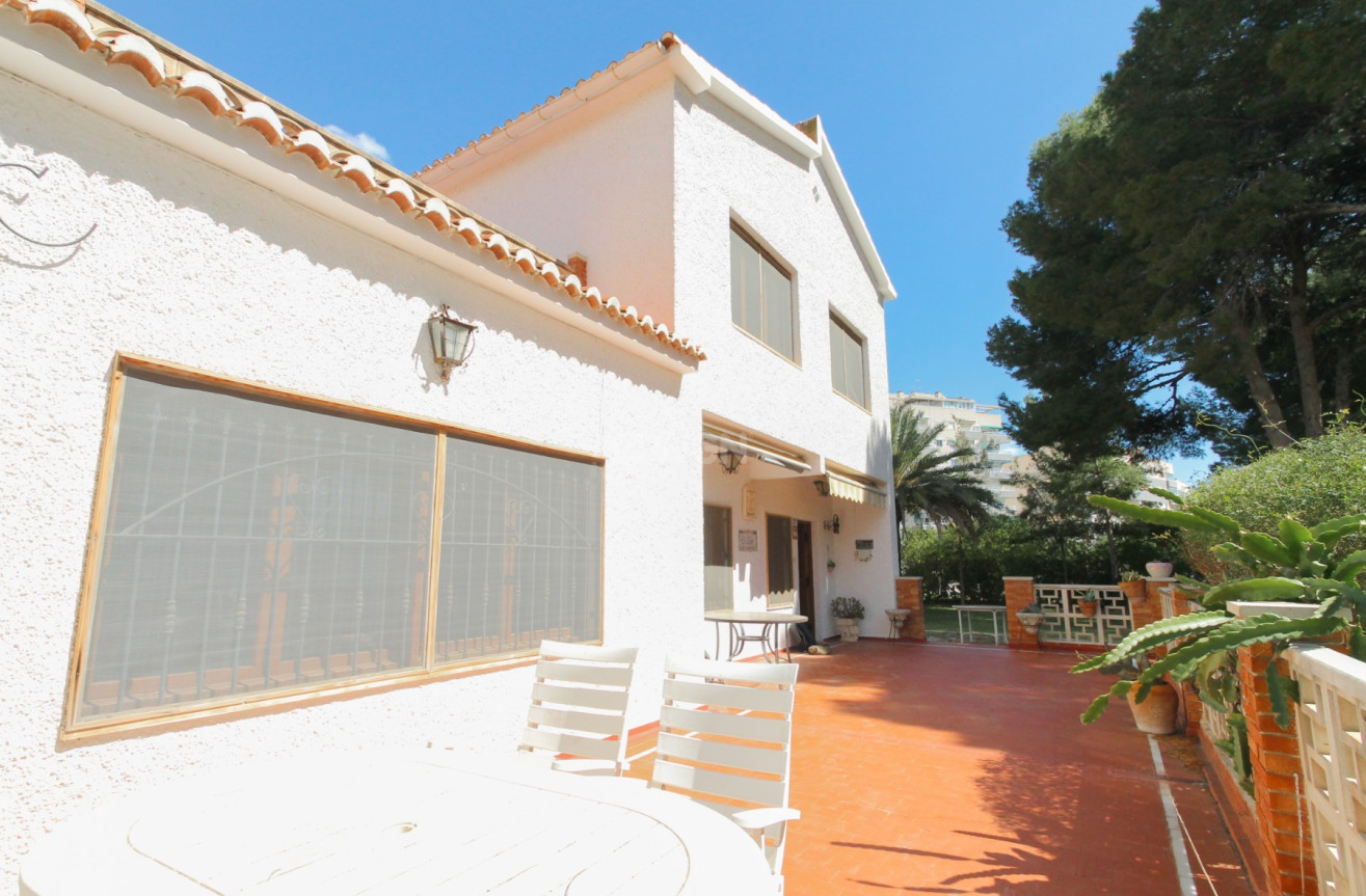 Odsprzedaż - Villa - El Campello - Costa Blanca