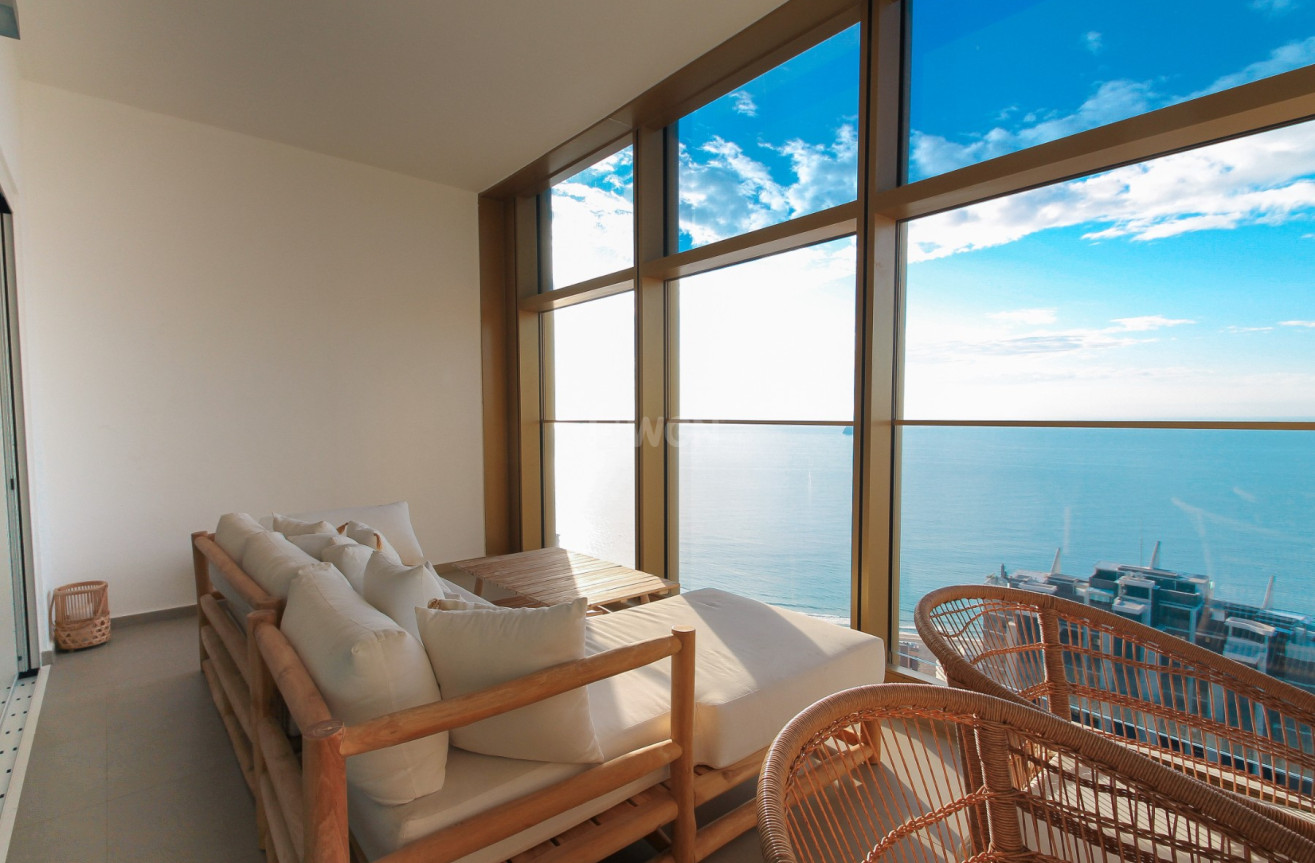 Odsprzedaż - Mieszkanie w bloku - Benidorm - Costa Blanca