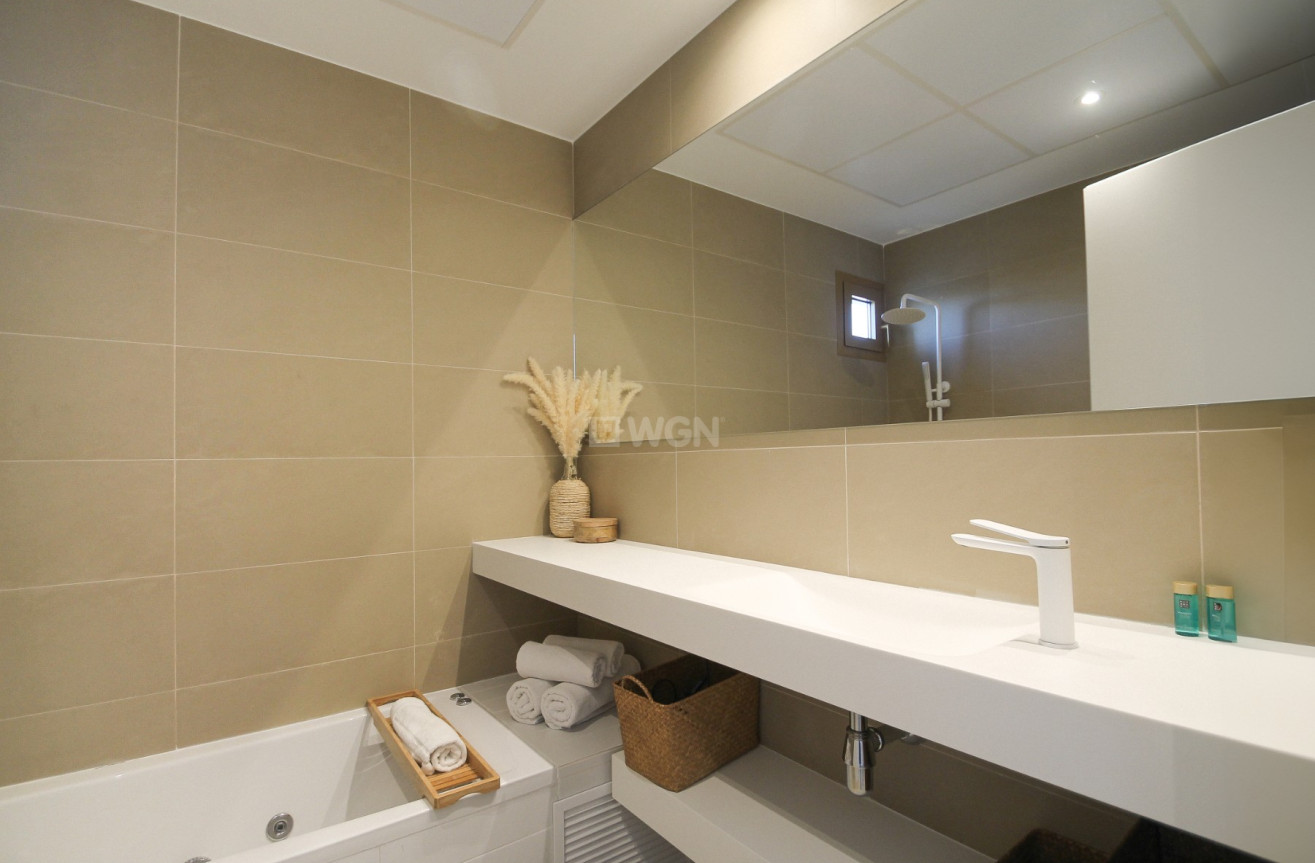 Odsprzedaż - Mieszkanie w bloku - Benidorm - Costa Blanca