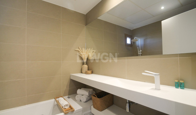 Odsprzedaż - Mieszkanie w bloku - Benidorm - Costa Blanca