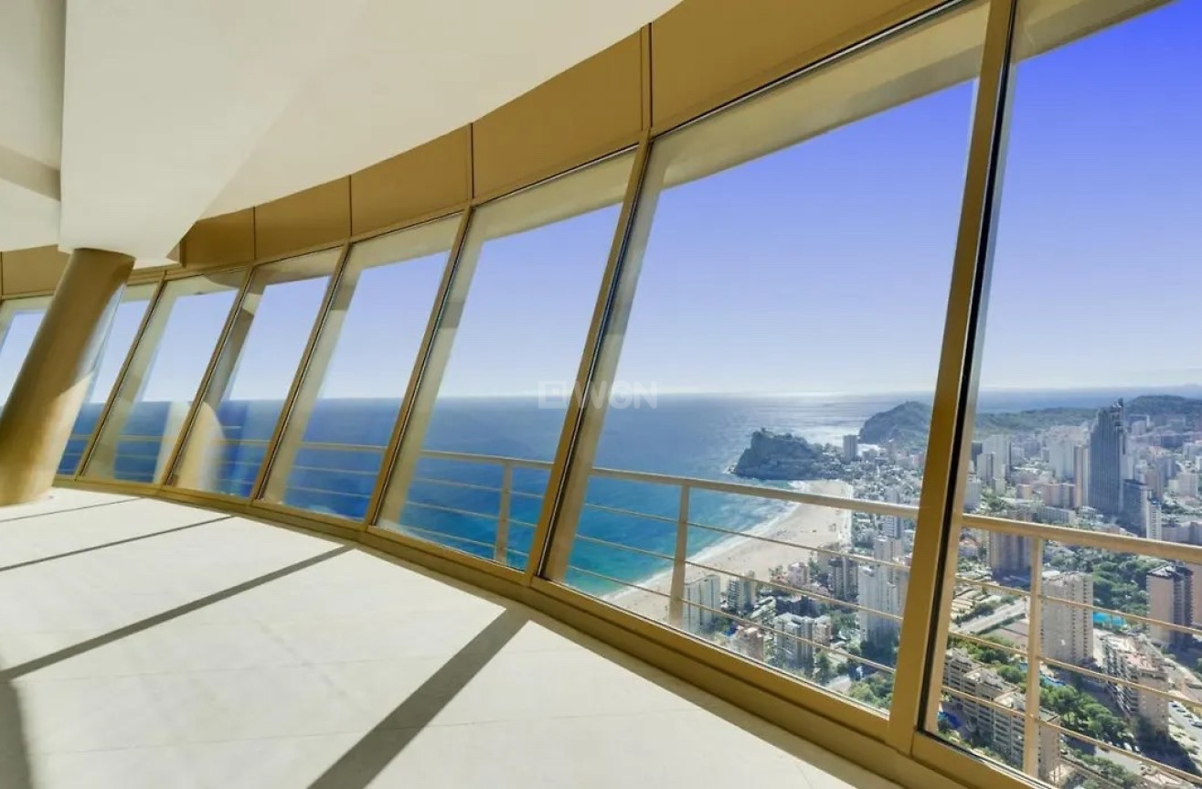 Odsprzedaż - Mieszkanie w bloku - Benidorm - Costa Blanca