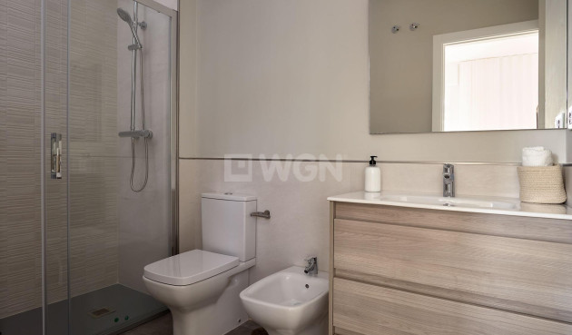 Nowy budynek - Daszek - Vera - El Playazo