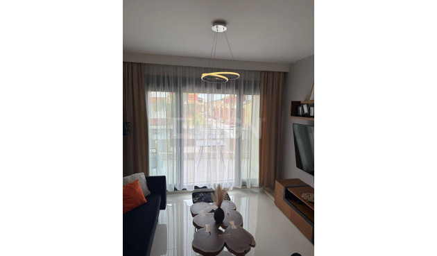 Odsprzedaż - Mieszkanie w bloku - Pilar de la Horadada - La Torre de la Horadada