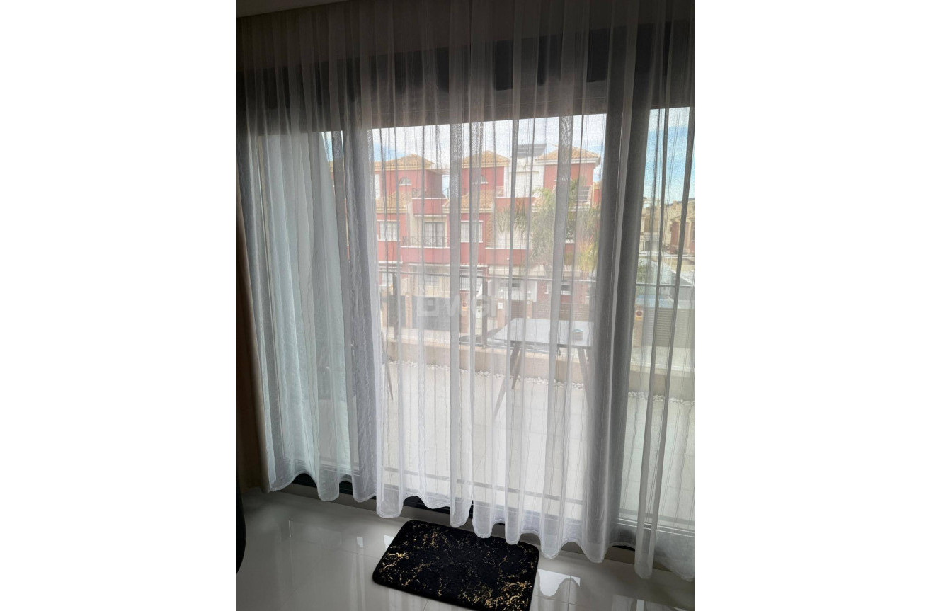 Odsprzedaż - Mieszkanie w bloku - Pilar de la Horadada - La Torre de la Horadada