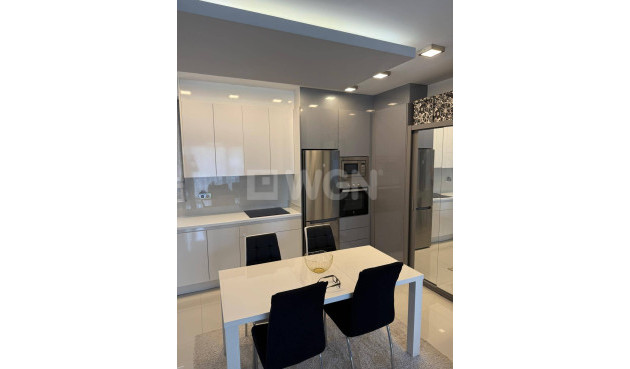 Odsprzedaż - Mieszkanie w bloku - Pilar de la Horadada - La Torre de la Horadada