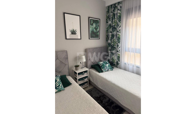 Odsprzedaż - Mieszkanie w bloku - Pilar de la Horadada - La Torre de la Horadada