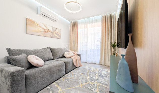 Odsprzedaż - Mieszkanie w bloku - Torrevieja - Costa Blanca