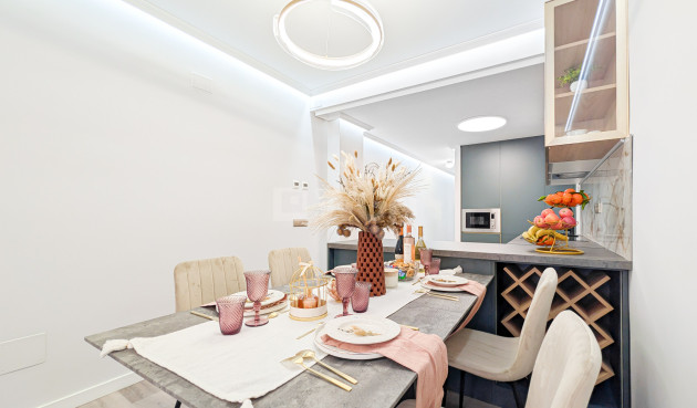 Odsprzedaż - Mieszkanie w bloku - Torrevieja - Costa Blanca