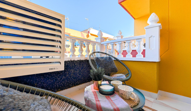 Odsprzedaż - Mieszkanie w bloku - Torrevieja - Costa Blanca