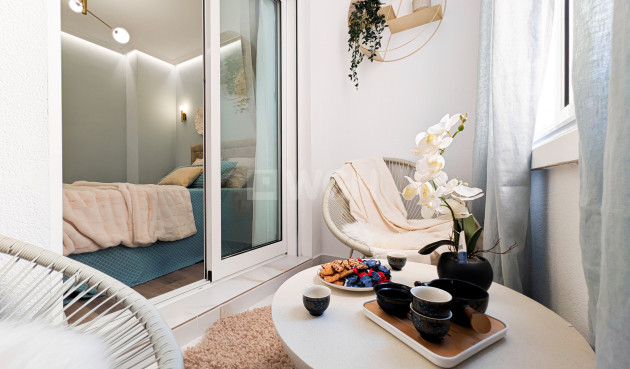 Odsprzedaż - Mieszkanie w bloku - Torrevieja - Costa Blanca