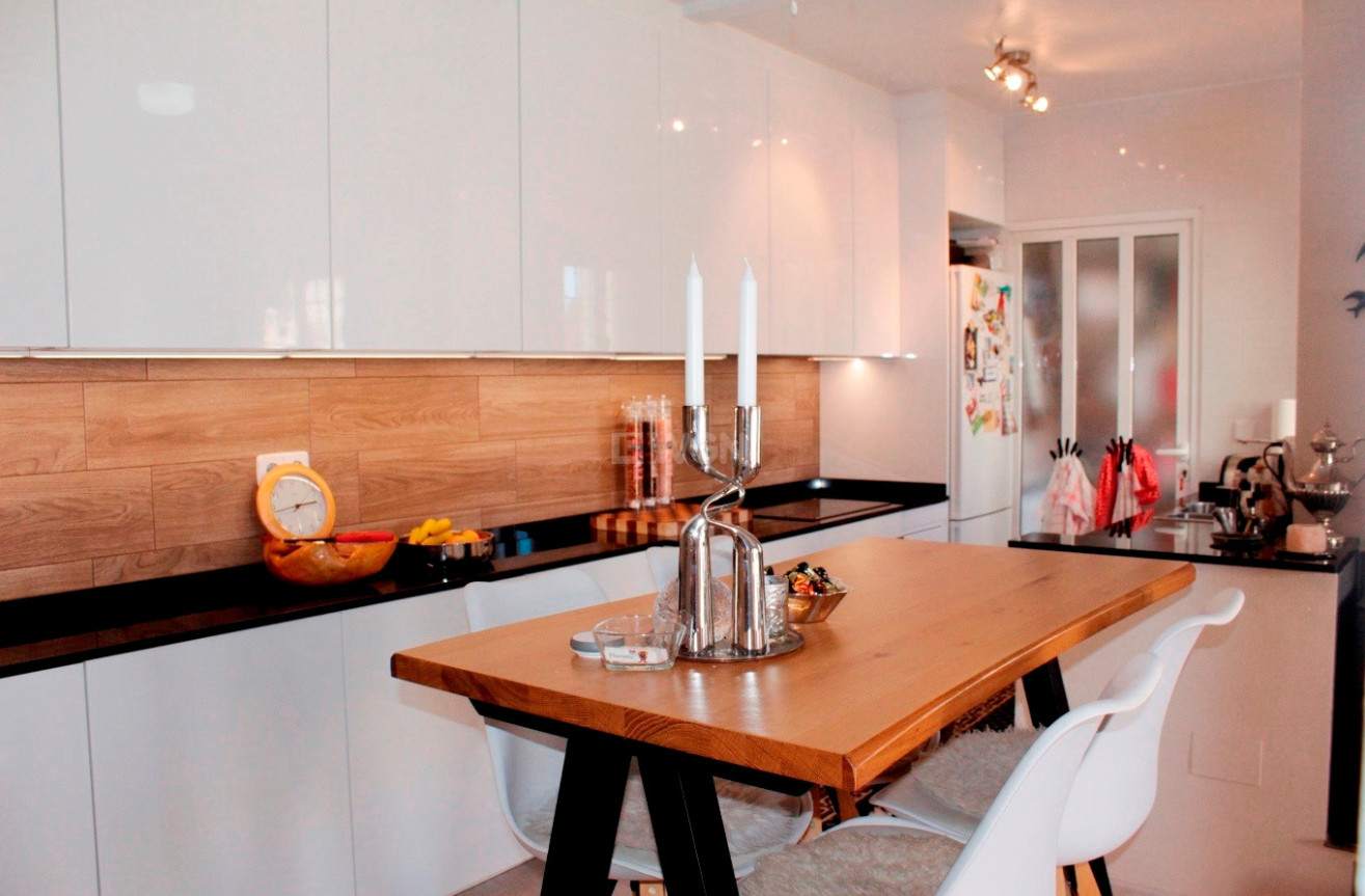 Odsprzedaż - Villa - Villamartin - Costa Blanca