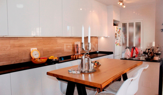 Odsprzedaż - Villa - Villamartin - Costa Blanca