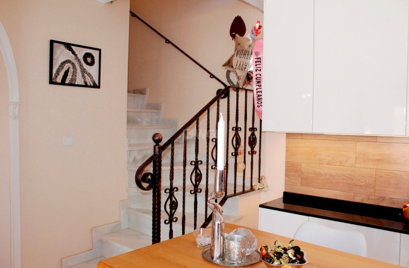 Odsprzedaż - Villa - Villamartin - Costa Blanca