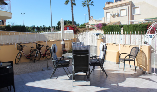 Odsprzedaż - Villa - Villamartin - Costa Blanca