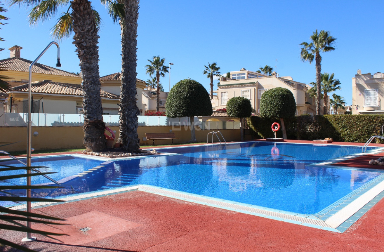 Odsprzedaż - Villa - Villamartin - Costa Blanca