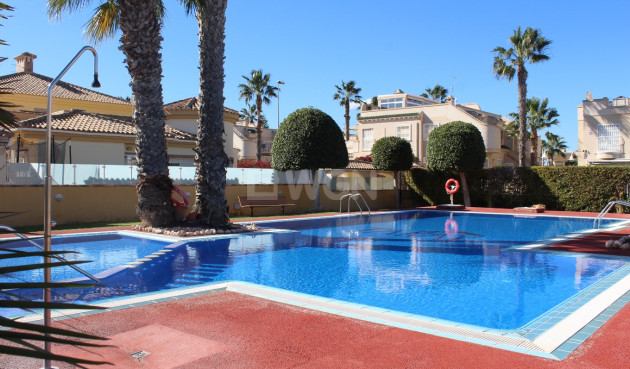 Odsprzedaż - Villa - Villamartin - Costa Blanca