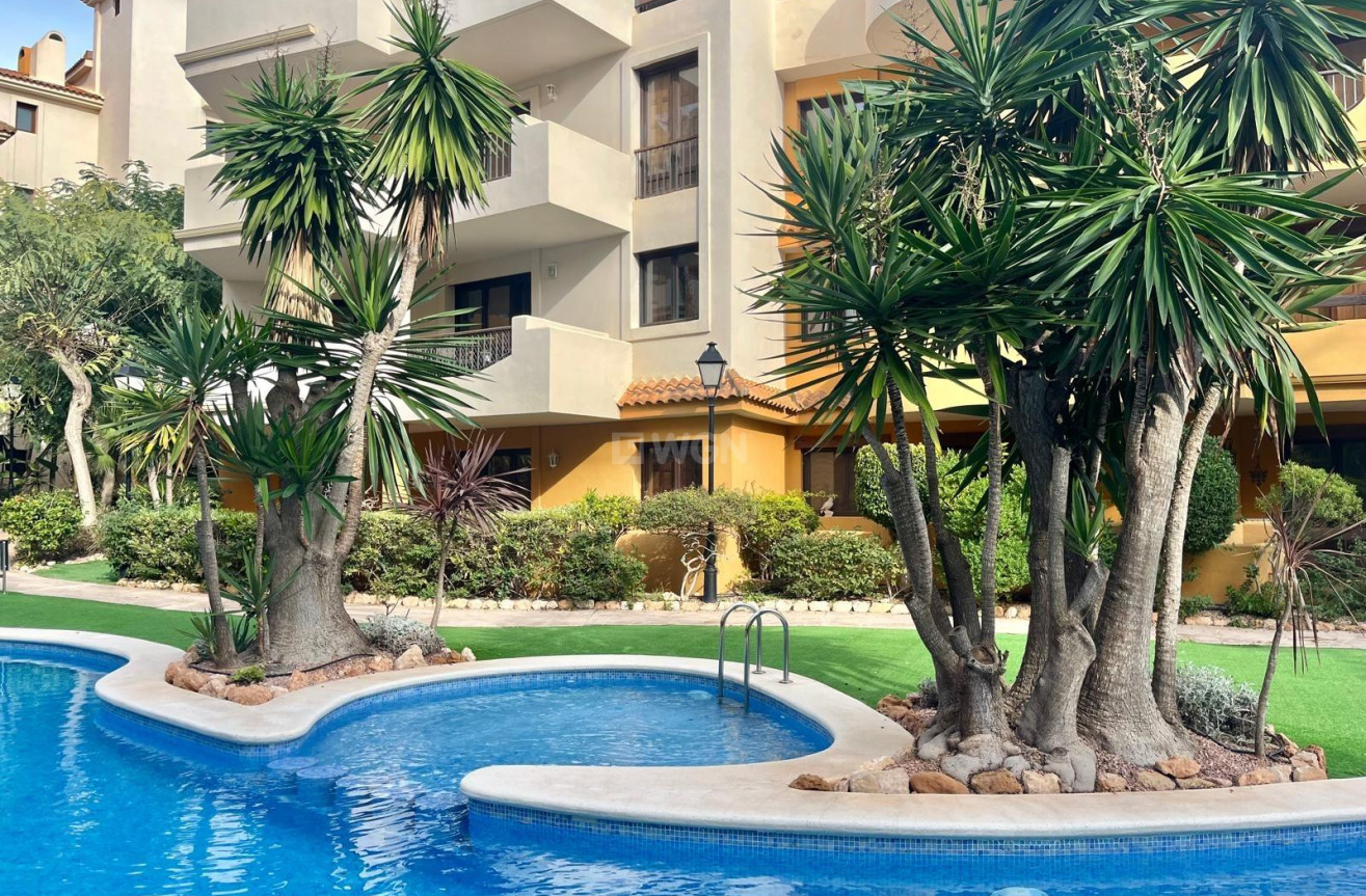 Odsprzedaż - Bungalow - Torrevieja - Punta Prima