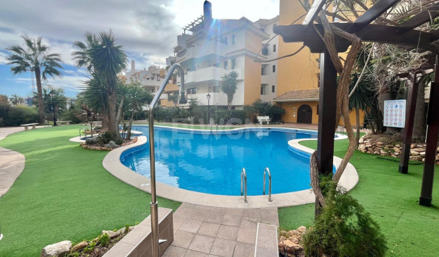 Odsprzedaż - Bungalow - Torrevieja - Punta Prima