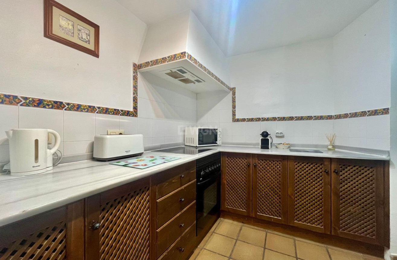 Odsprzedaż - Bungalow - Torrevieja - Punta Prima