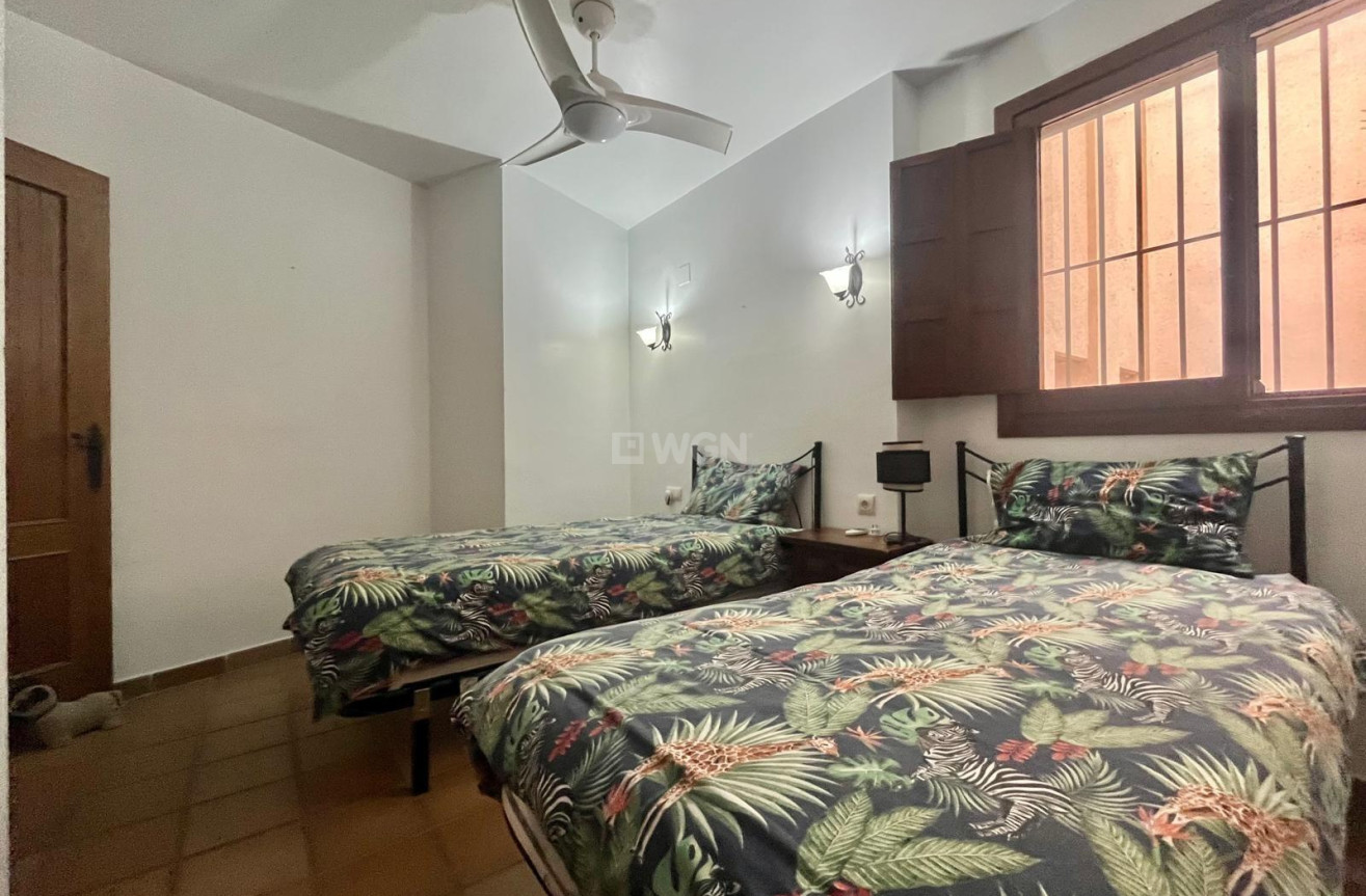 Odsprzedaż - Bungalow - Torrevieja - Punta Prima