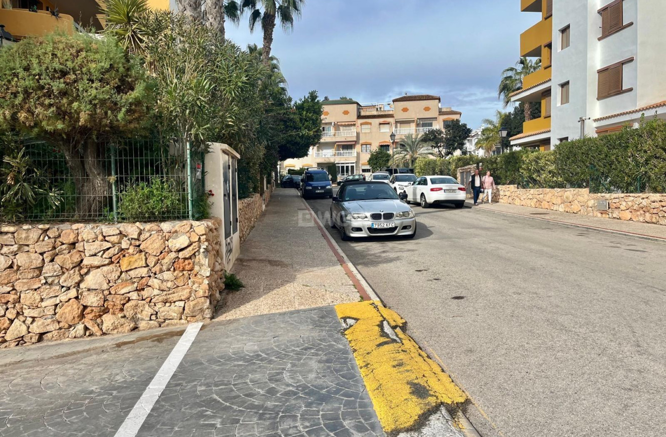 Odsprzedaż - Bungalow - Torrevieja - Punta Prima