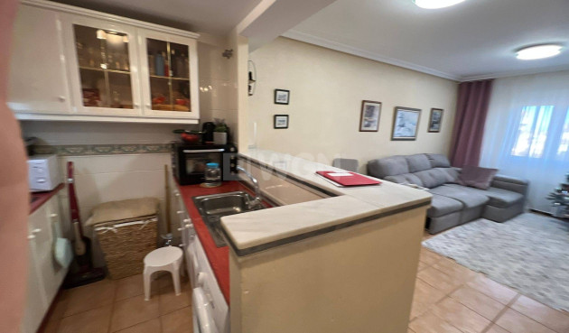 Odsprzedaż - Mieszkanie w bloku - Torrevieja - aguas nuevas