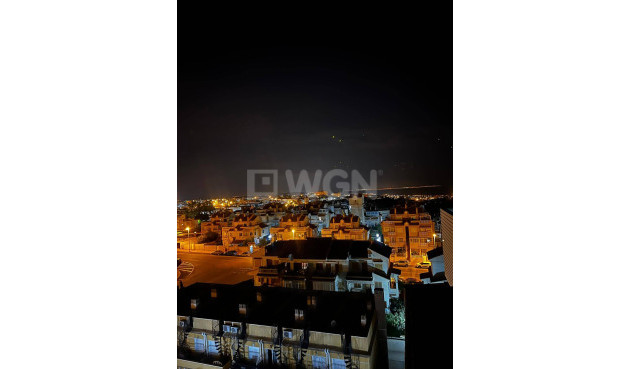 Odsprzedaż - Mieszkanie w bloku - Torrevieja - aguas nuevas