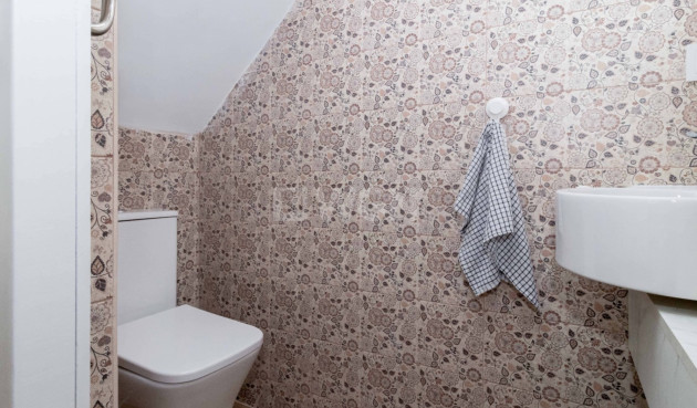 Odsprzedaż - Kamienica - Orihuela Costa - Costa Blanca