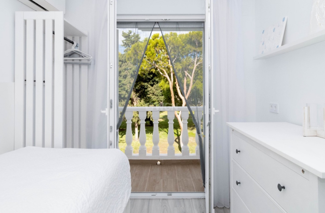 Odsprzedaż - Kamienica - Orihuela Costa - Costa Blanca