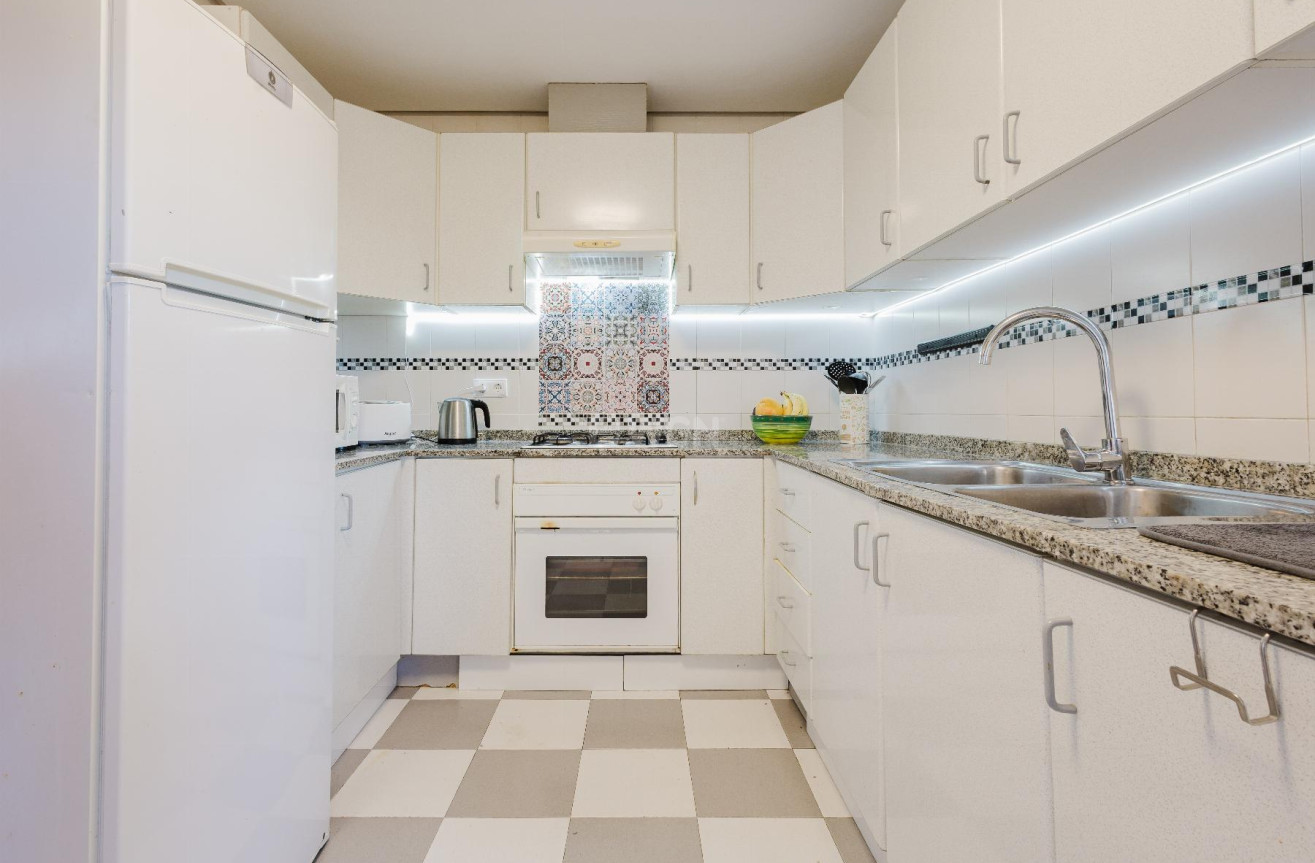 Odsprzedaż - Mieszkanie w bloku - San Miguel de Salinas - Inland