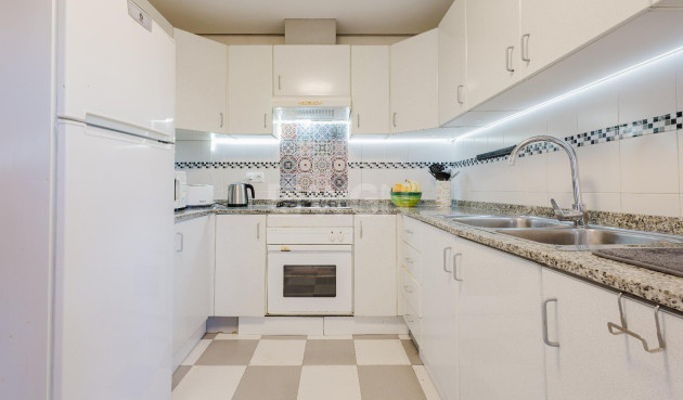 Odsprzedaż - Mieszkanie w bloku - San Miguel de Salinas - Inland