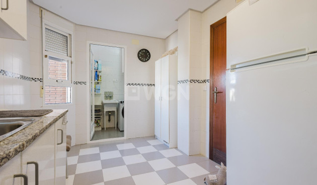 Odsprzedaż - Mieszkanie w bloku - San Miguel de Salinas - Inland