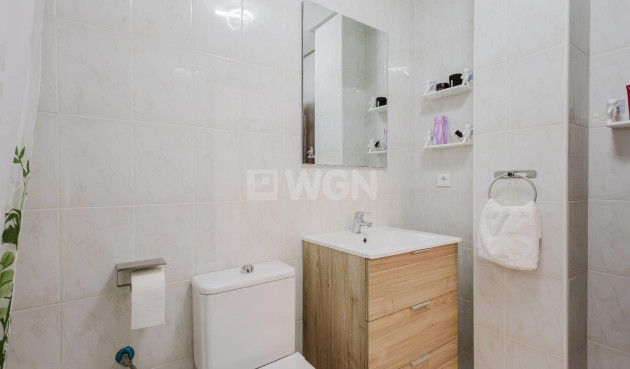 Odsprzedaż - Mieszkanie w bloku - San Miguel de Salinas - Inland