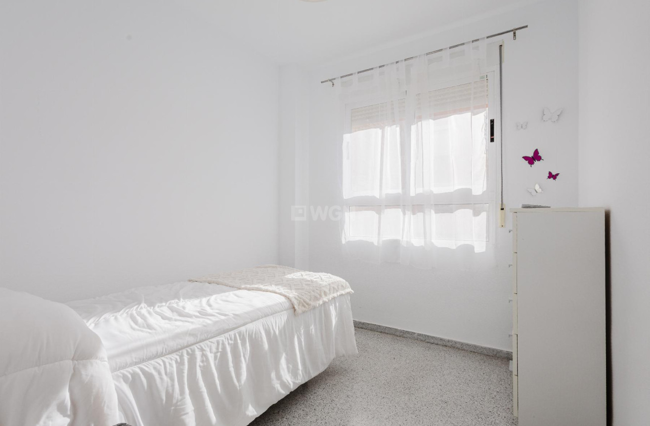 Odsprzedaż - Mieszkanie w bloku - San Miguel de Salinas - Inland