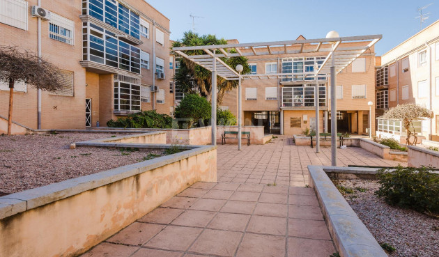 Odsprzedaż - Mieszkanie w bloku - San Miguel de Salinas - Inland