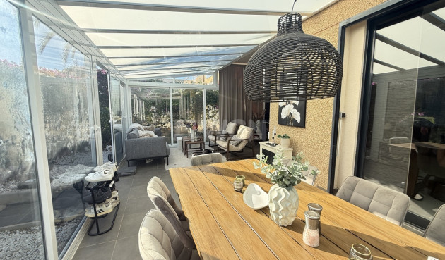 Odsprzedaż - Villa - La Zenia - Costa Blanca