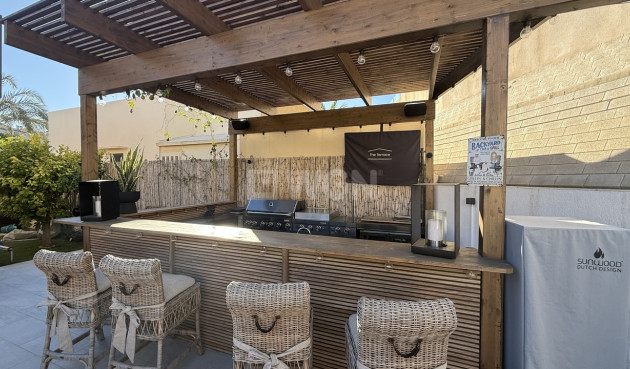 Odsprzedaż - Villa - La Zenia - Costa Blanca