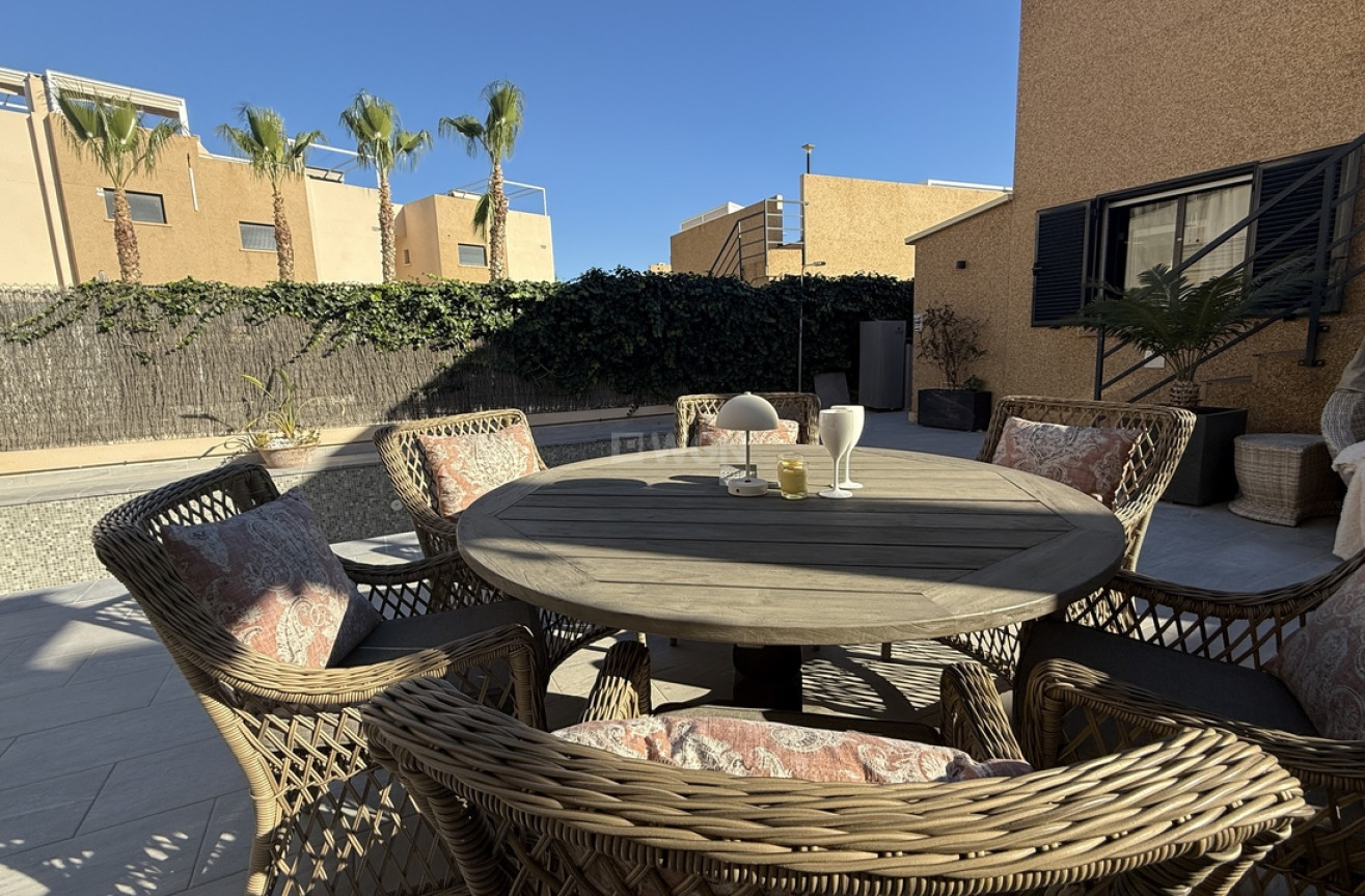 Odsprzedaż - Villa - La Zenia - Costa Blanca