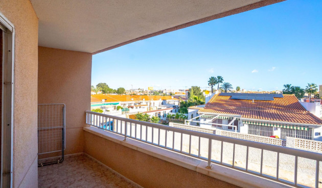Odsprzedaż - Mieszkanie w bloku - Torrevieja - Playa de los Locos