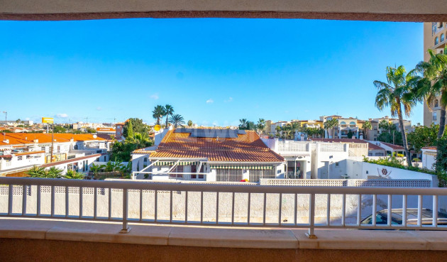 Odsprzedaż - Mieszkanie w bloku - Torrevieja - Playa de los Locos