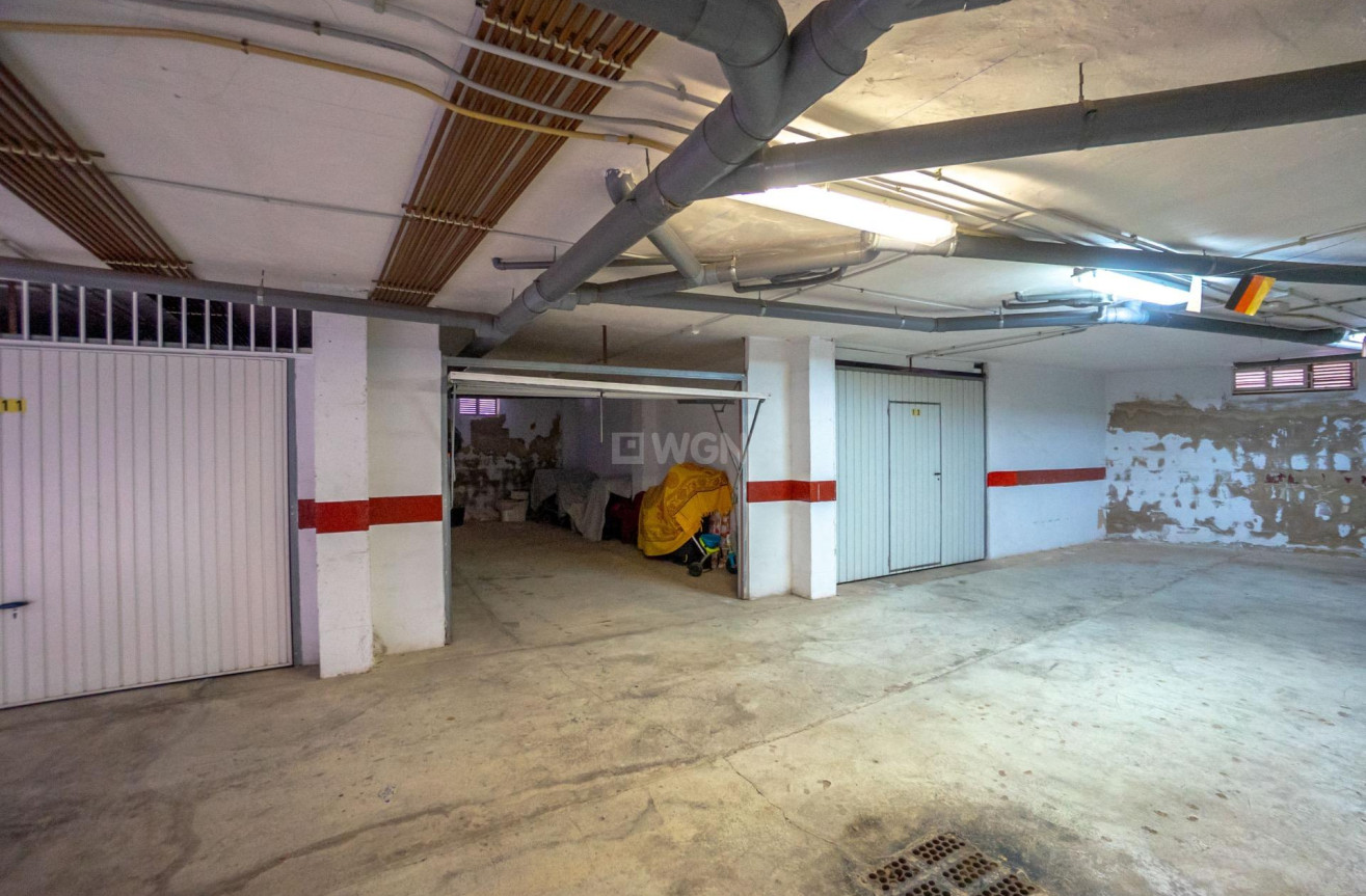 Odsprzedaż - Mieszkanie w bloku - Torrevieja - Playa de los Locos