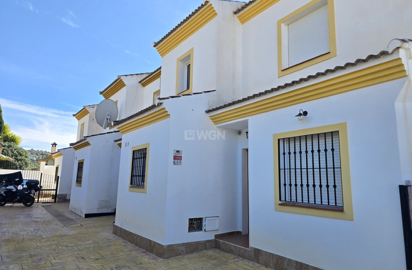 Odsprzedaż - Villa - Vinuela - Inland