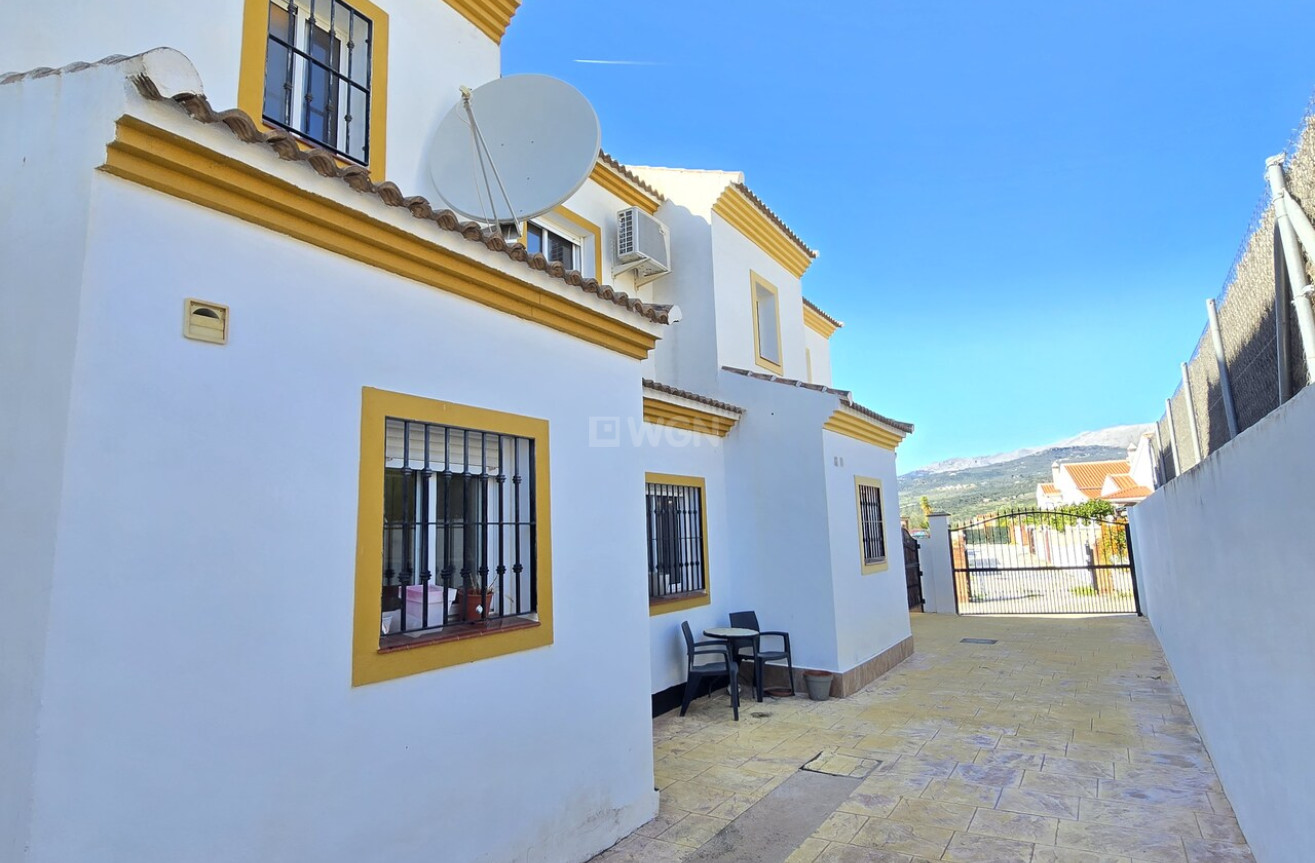 Odsprzedaż - Villa - Vinuela - Inland