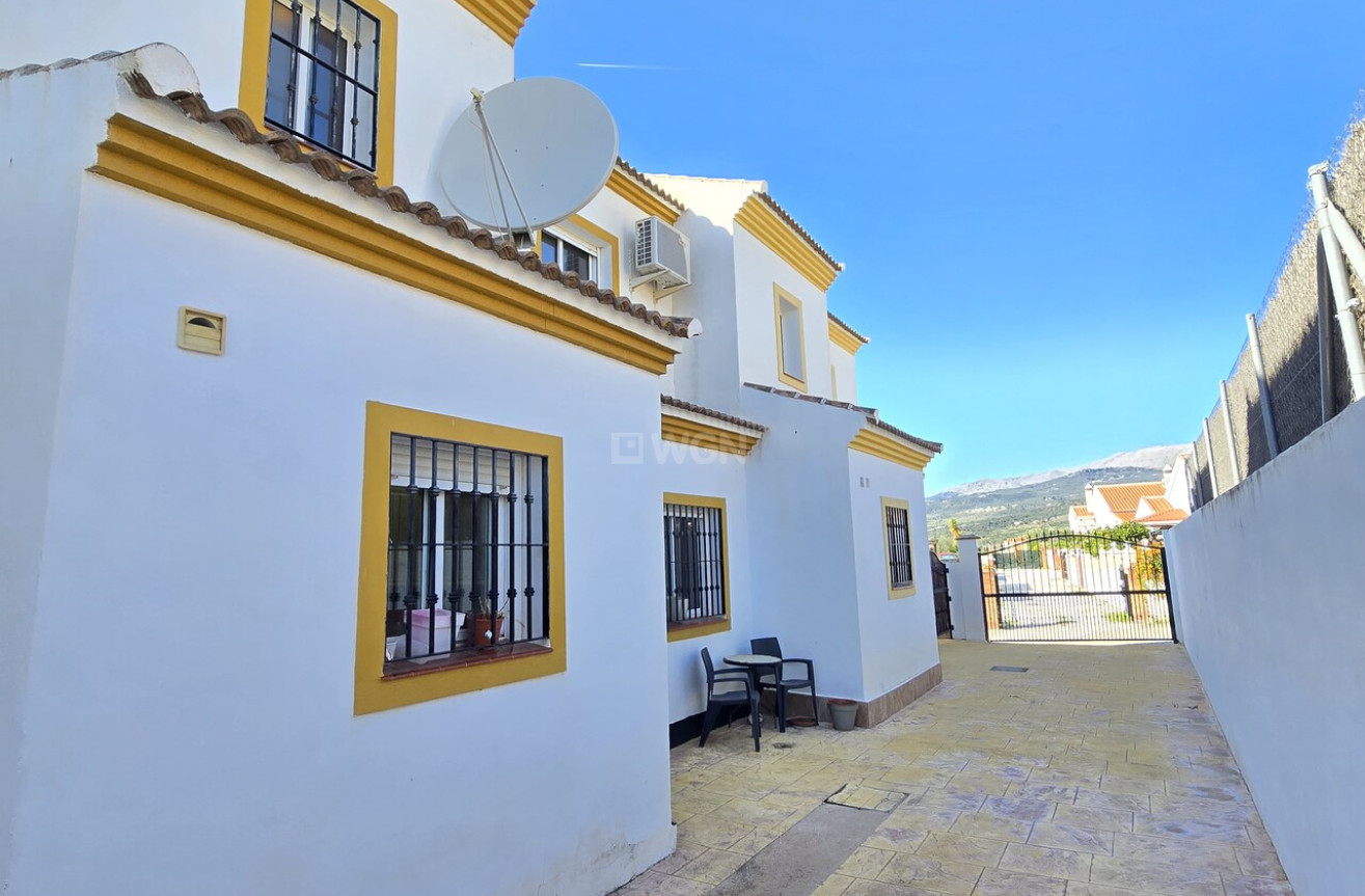 Odsprzedaż - Villa - Vinuela - Inland