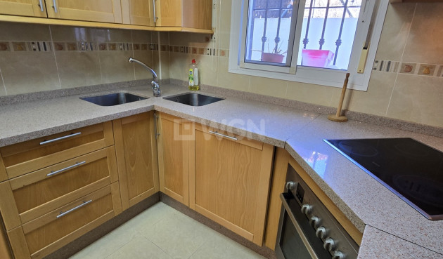 Odsprzedaż - Villa - Vinuela - Inland