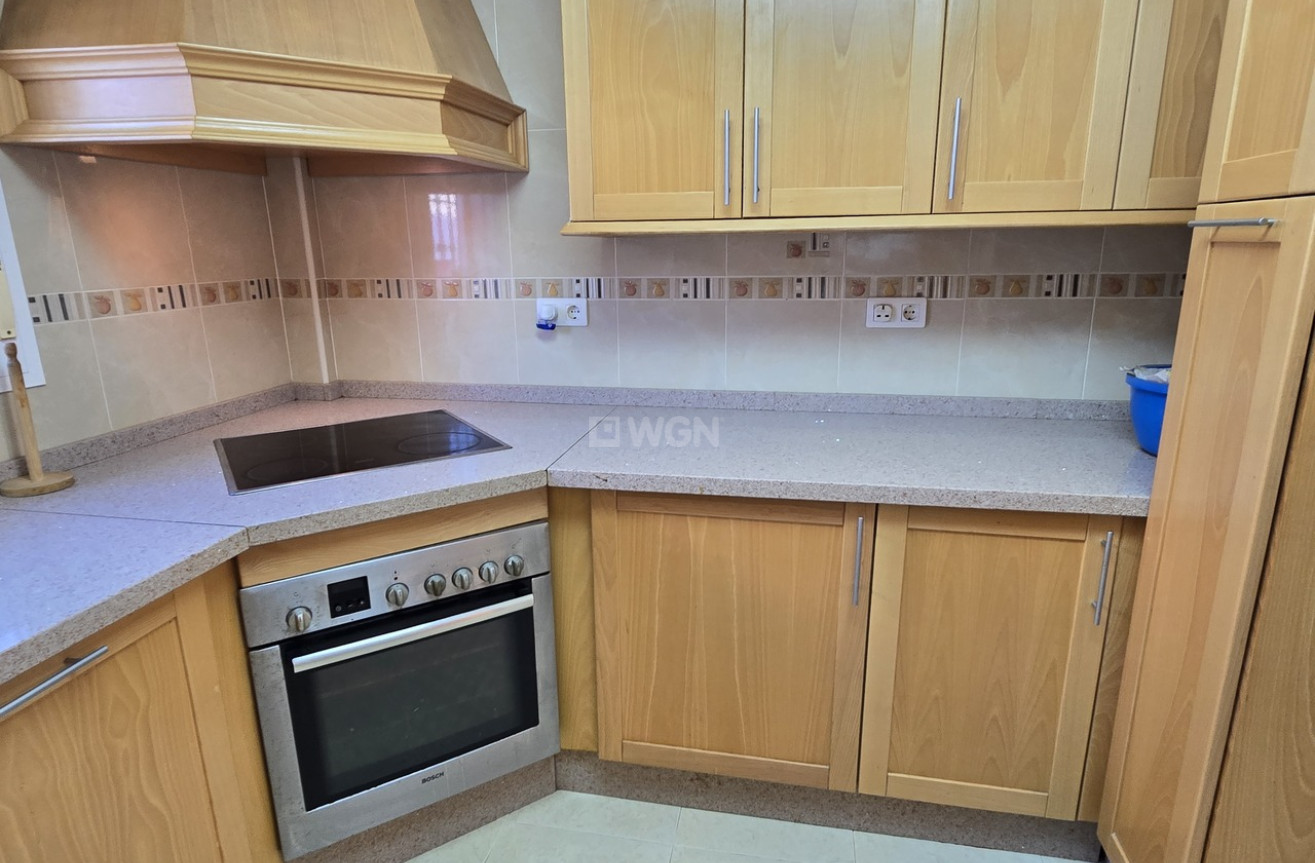 Odsprzedaż - Villa - Vinuela - Inland