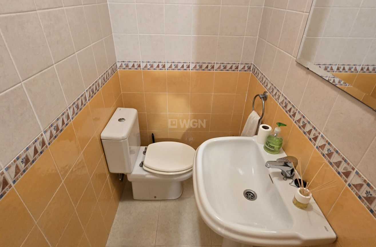 Odsprzedaż - Villa - Vinuela - Inland