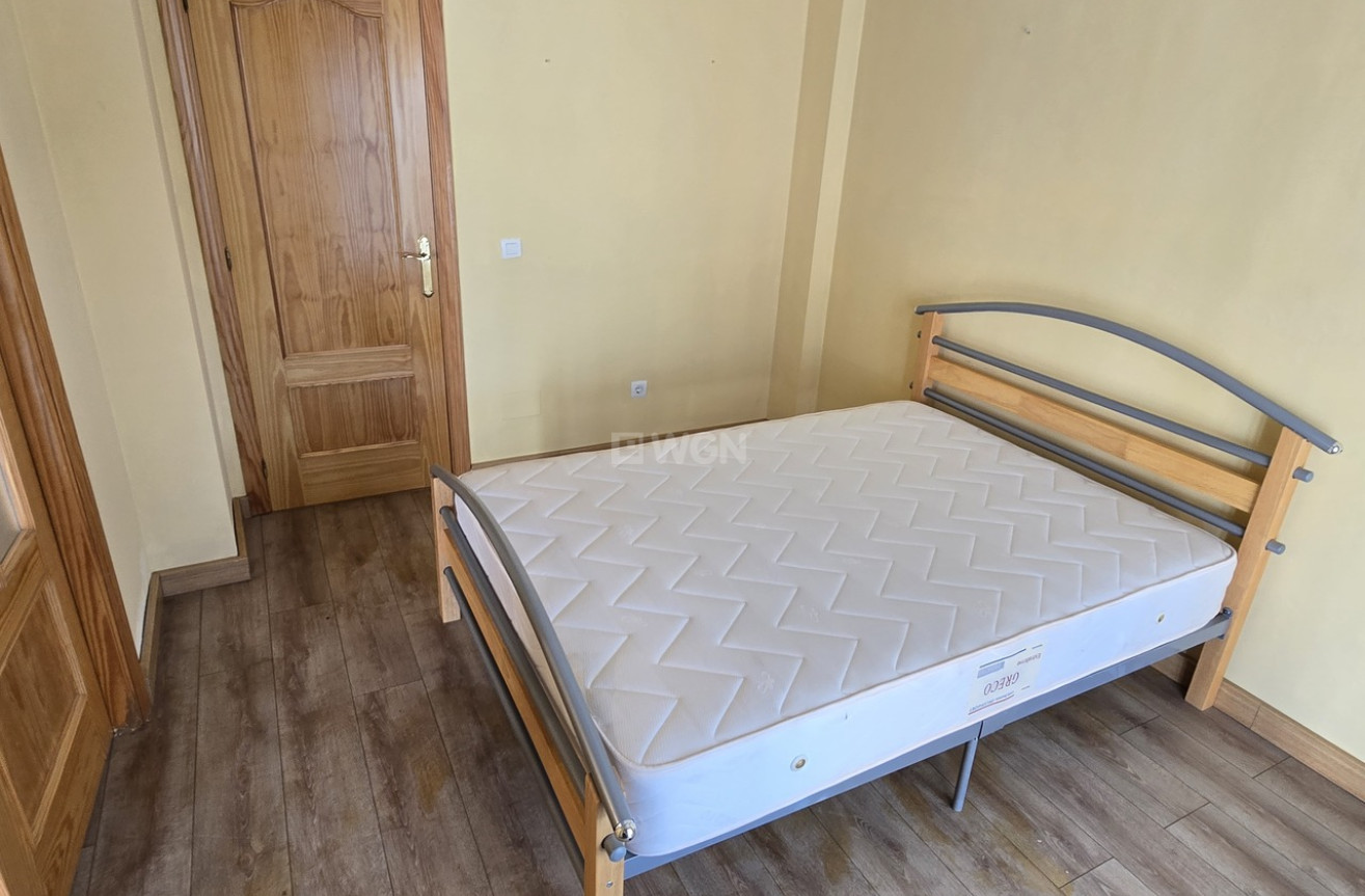 Odsprzedaż - Villa - Vinuela - Inland