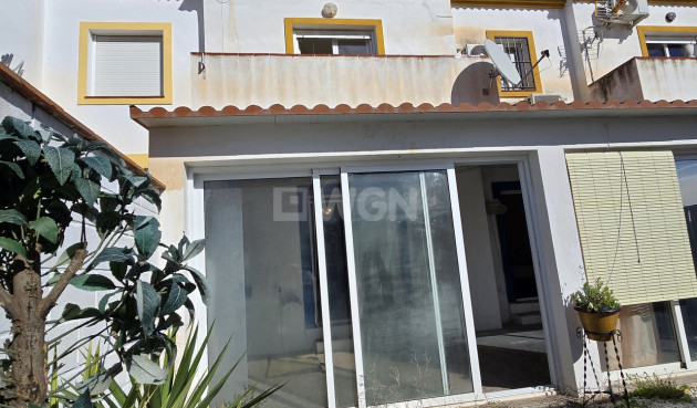 Odsprzedaż - Villa - Vinuela - Inland